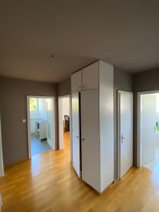 Zimmer streichen mit farbiger Akzentsetzung_Flur